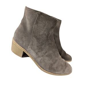 CLARKS! FAWN BEIGE/TAN GENUINE LEATHER STACKED HEEL, ZIPPER ANKLE BOOTS! SZ 7M